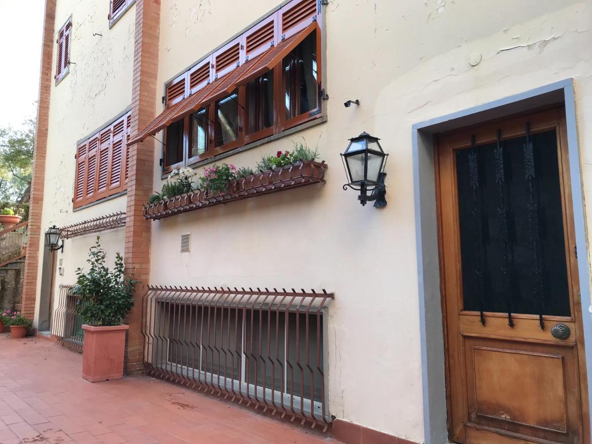 莱里奇La Casa Fra Gli Ulivi公寓 外观 照片